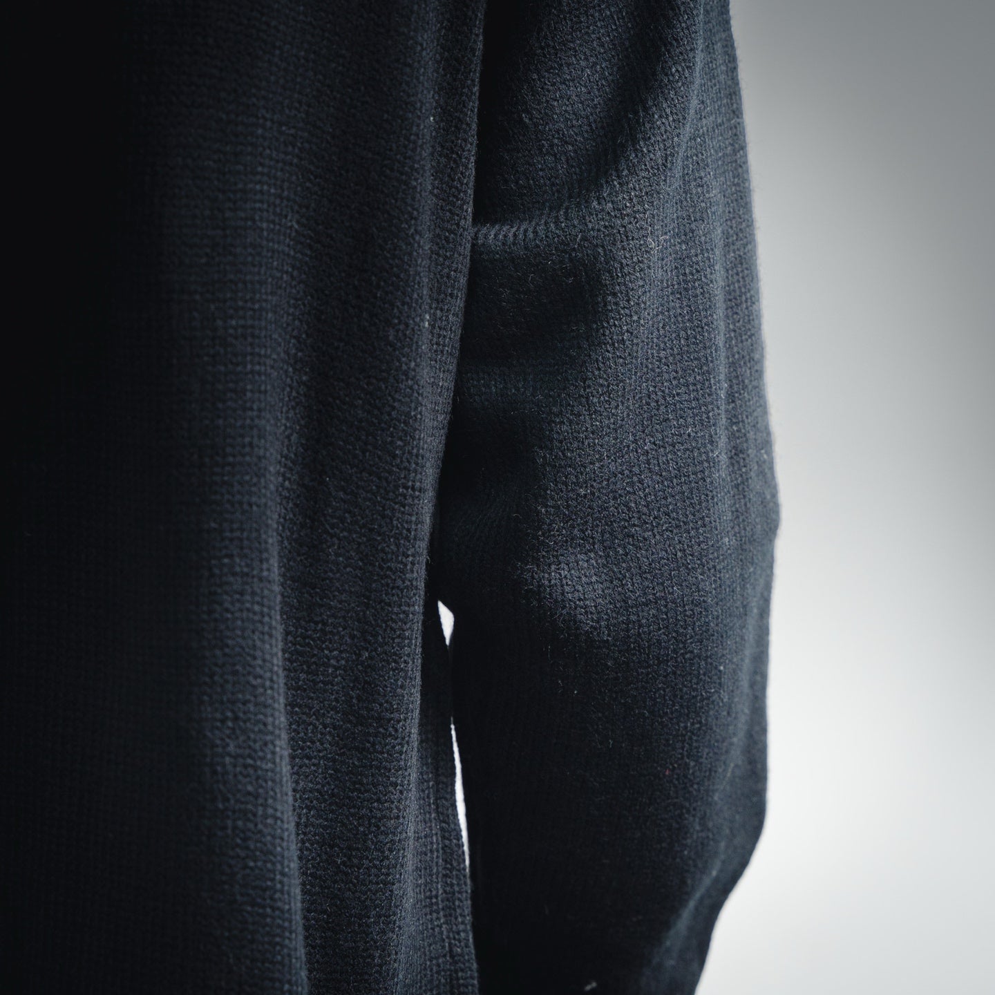 Loe 25fw jacquard sweater