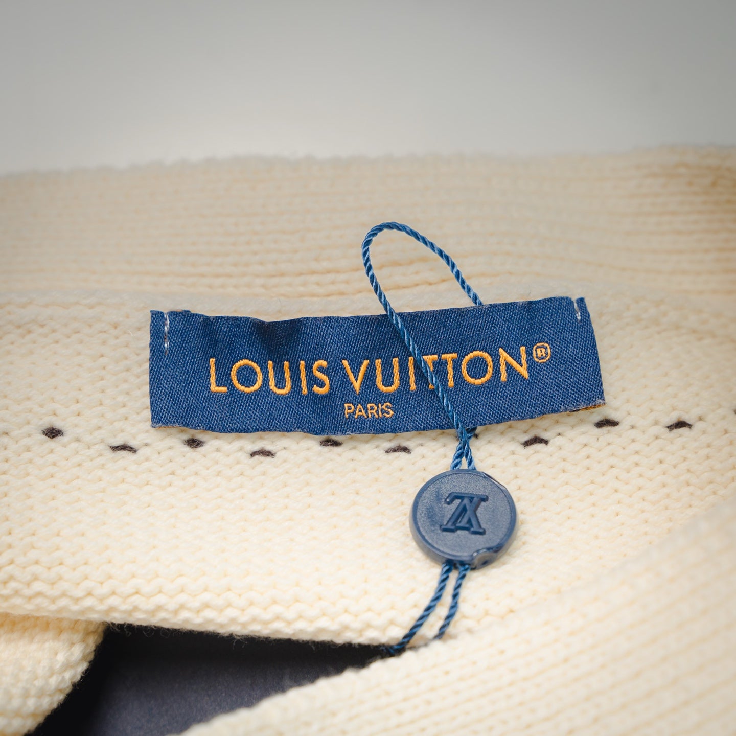 Louis 25fw leisure cardigan