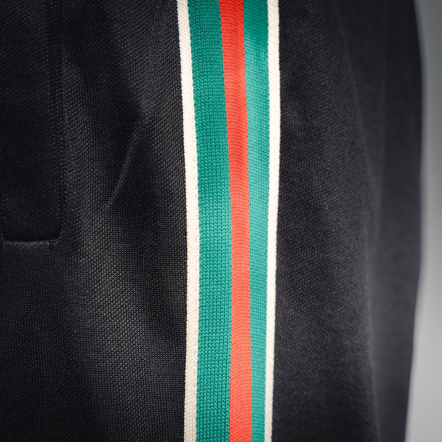 Guc 25fw splicing pants