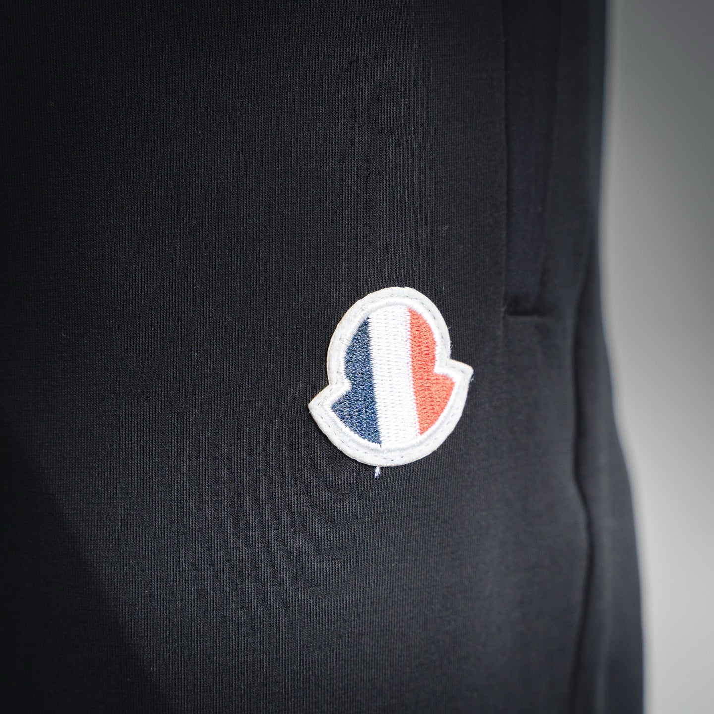 Mon 25fw embroidered pants