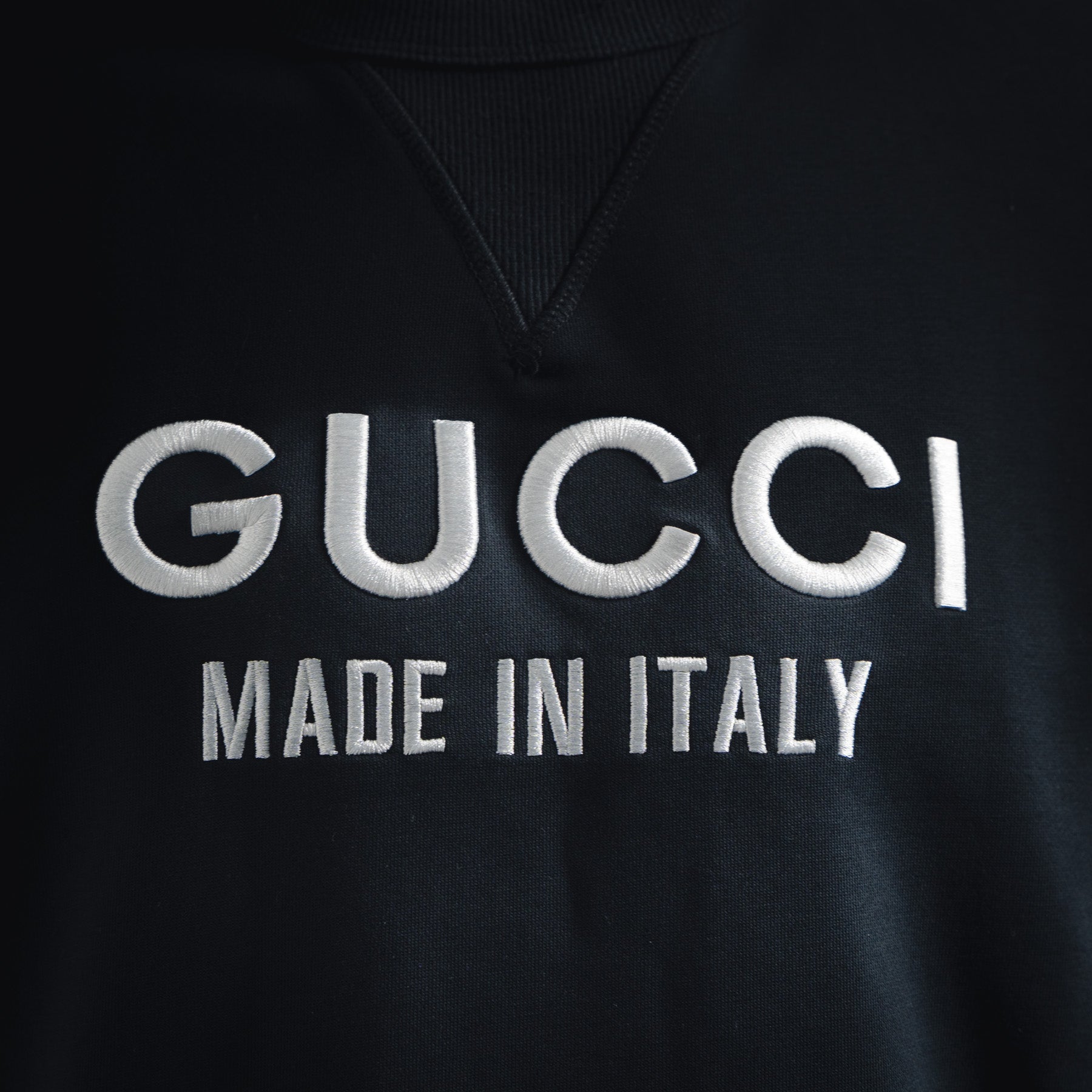 Guc 25fw all-match shirt