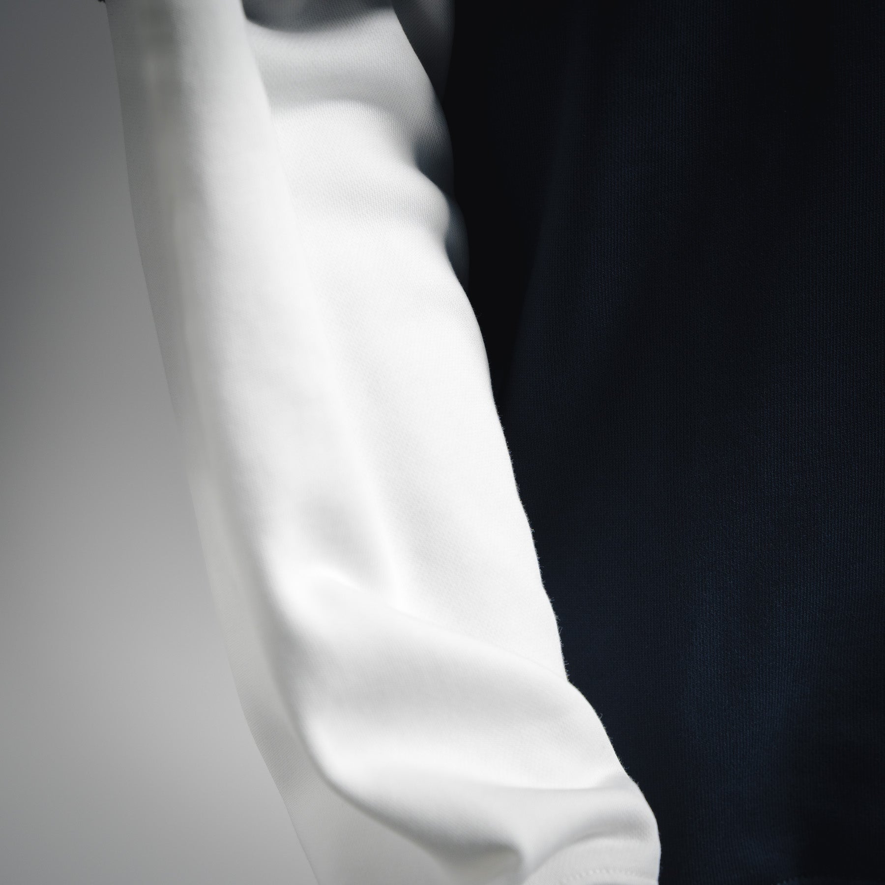 Guc 25fw all-match shirt