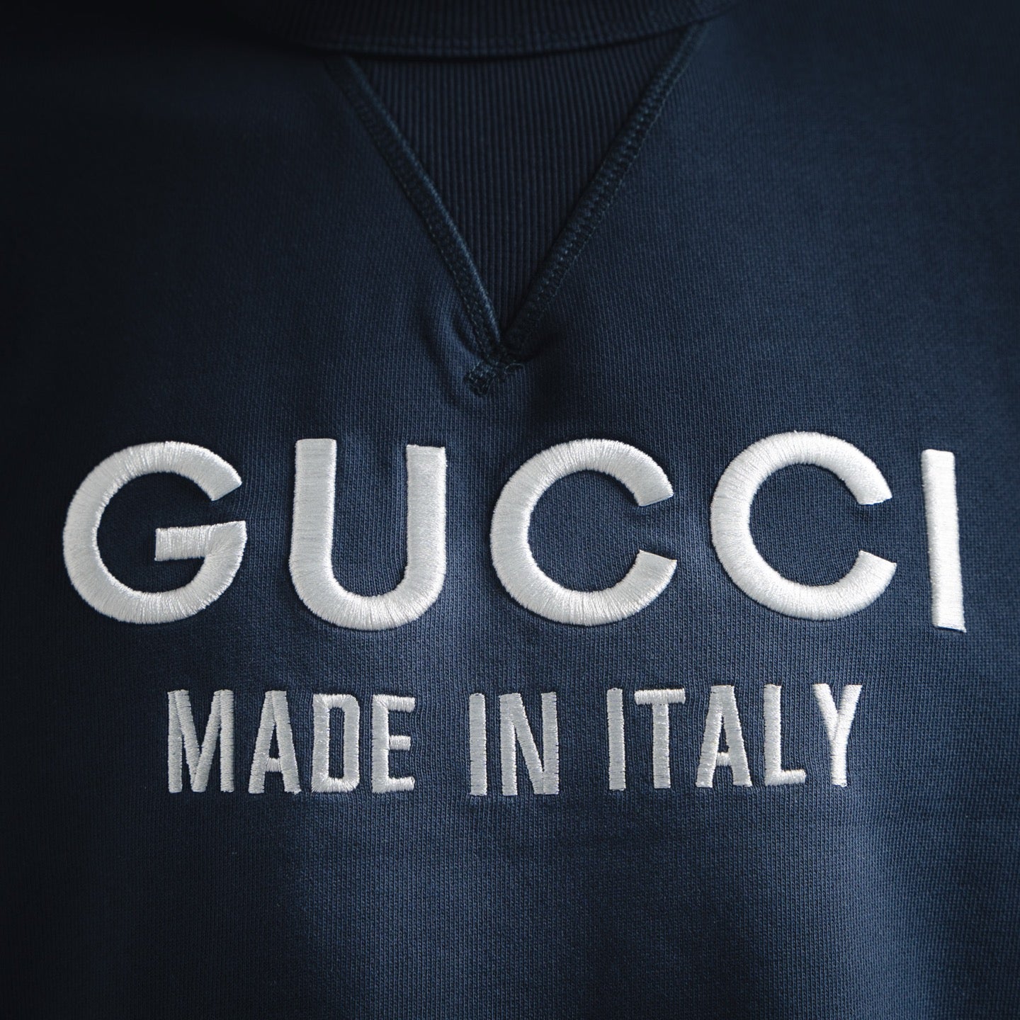 Guc 25fw all-match shirt