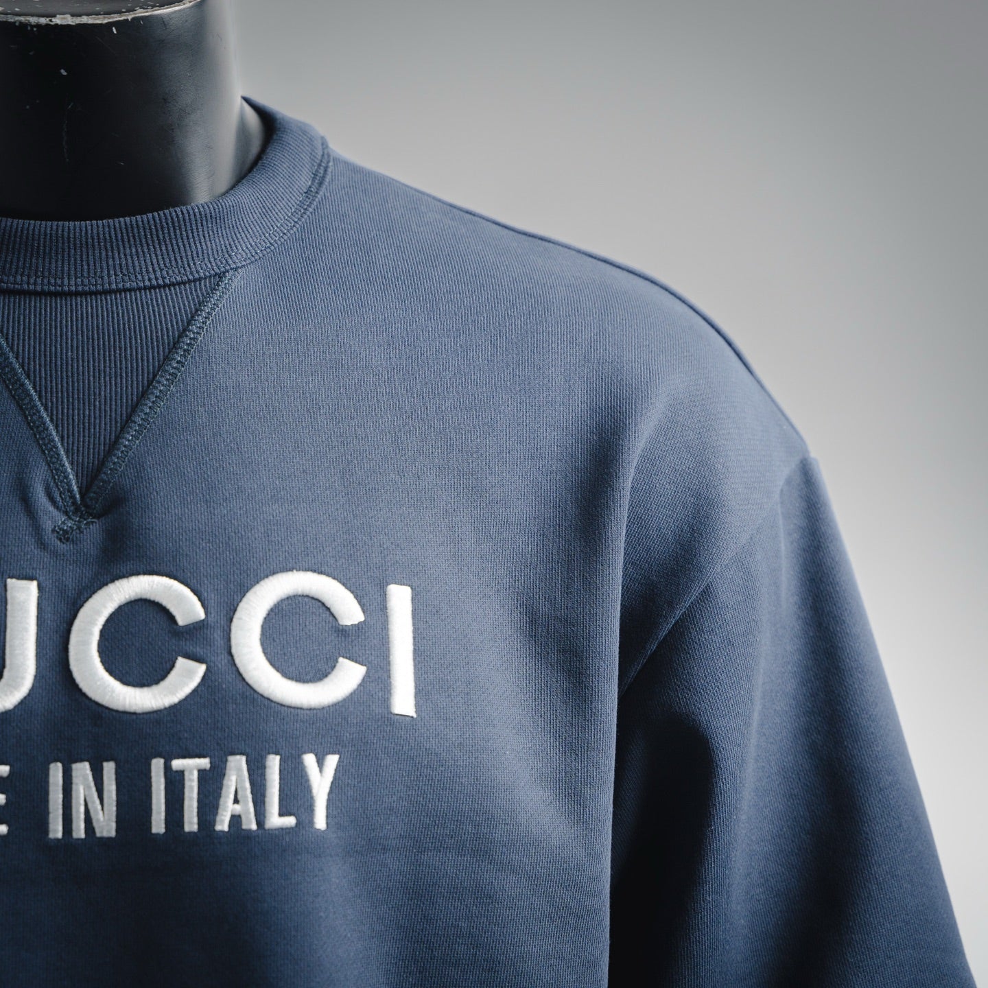 Guc 25fw all-match shirt