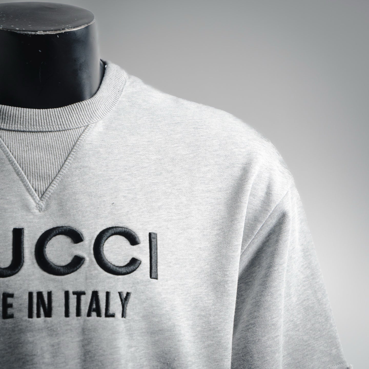 Guc 25fw all-match shirt