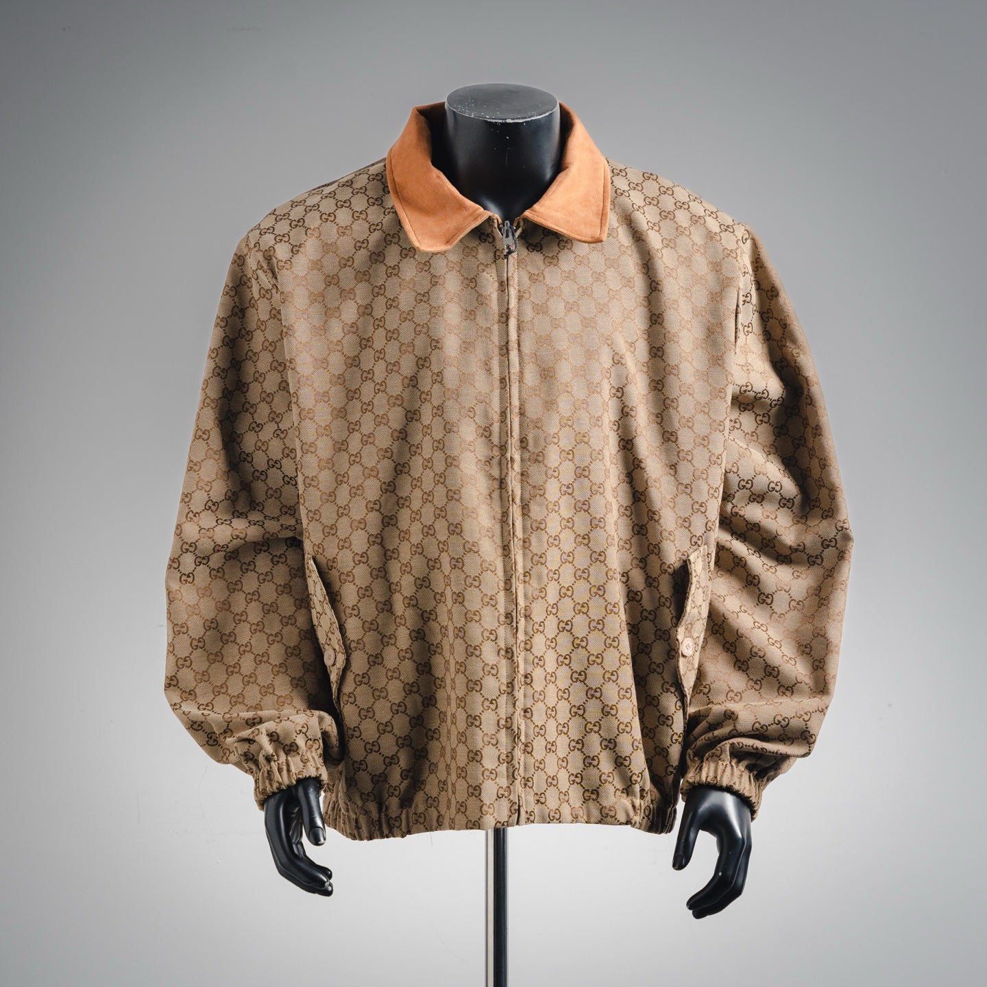 Guc 25fw reversible jacket