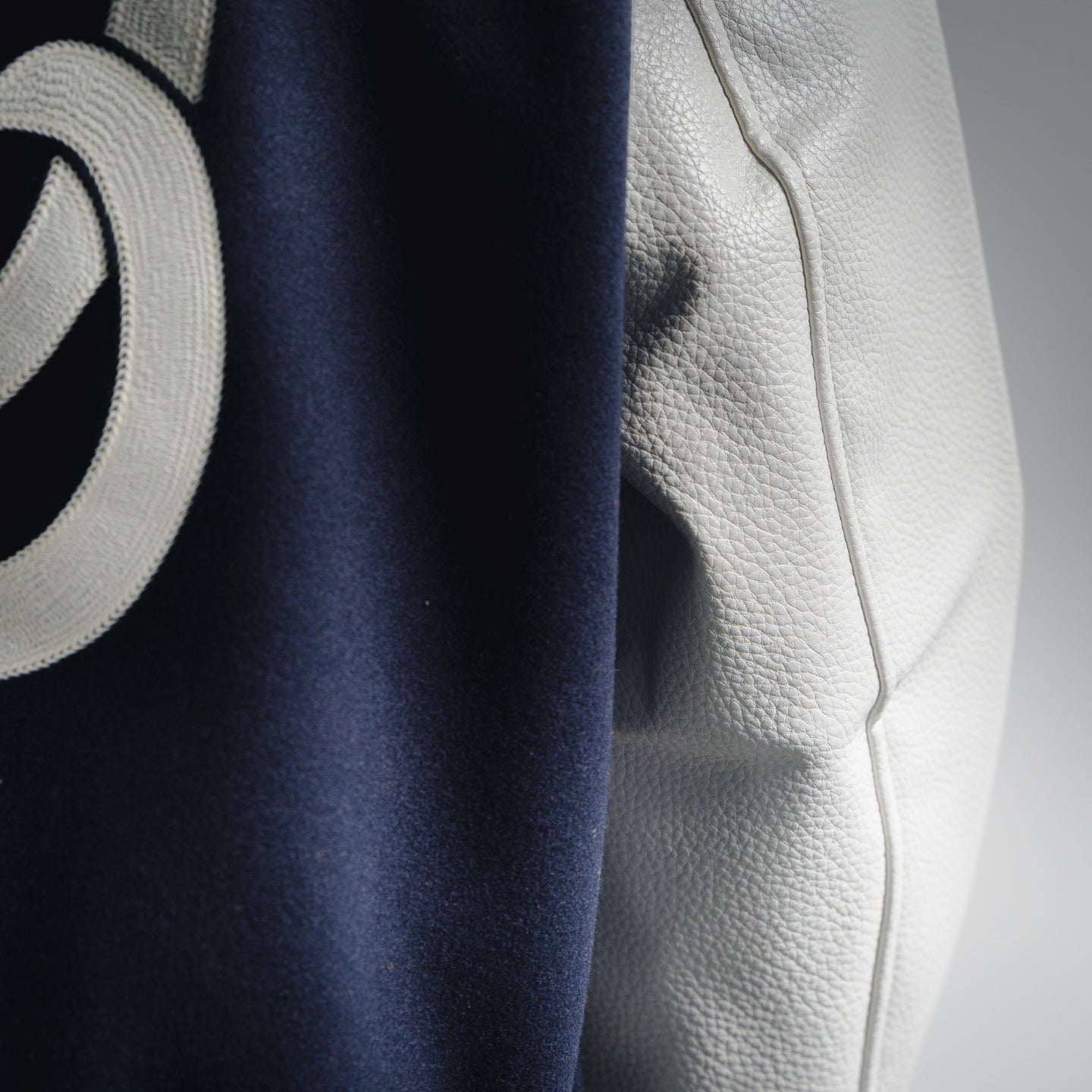 Louis 25fw embroidered jacket