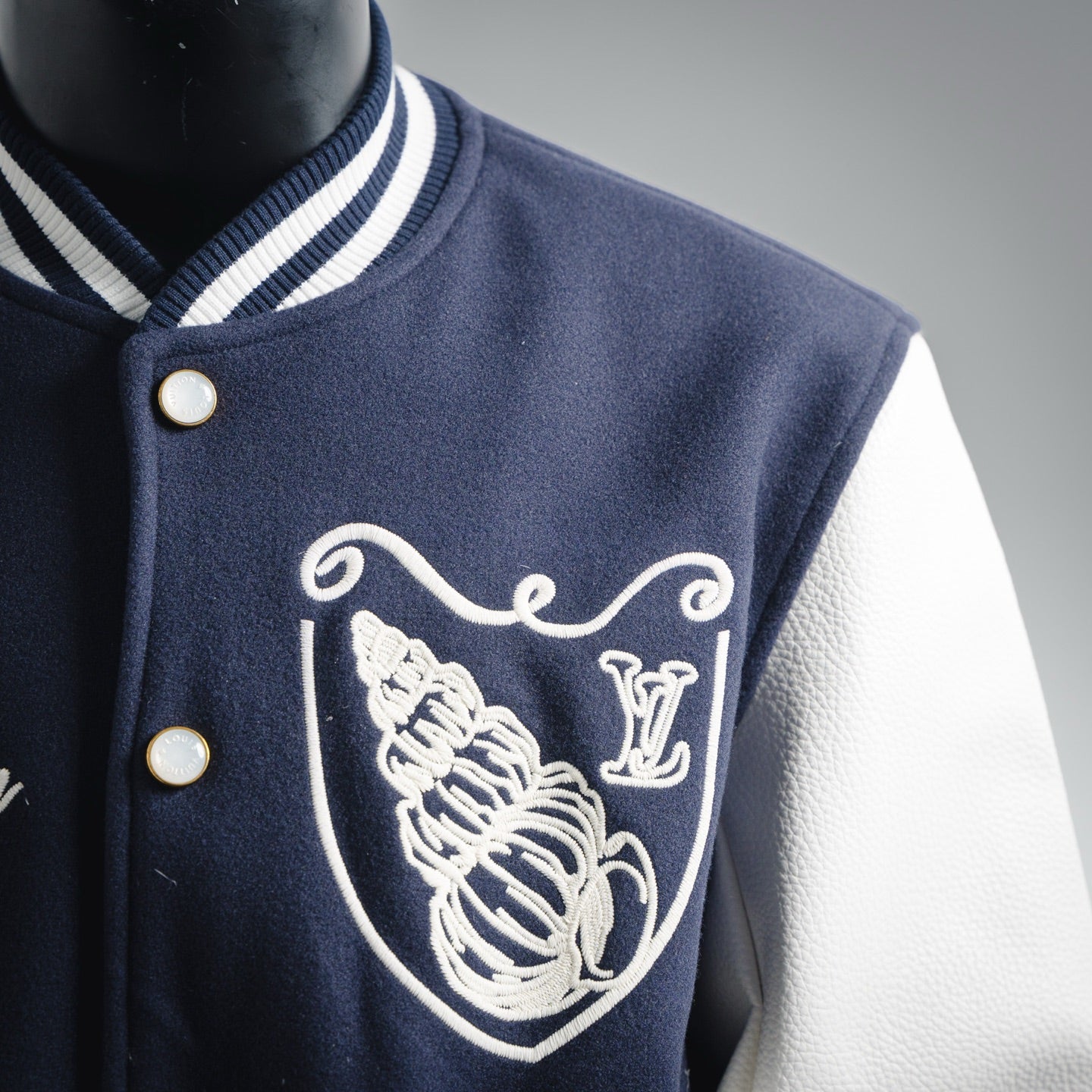 Louis 25fw embroidered jacket