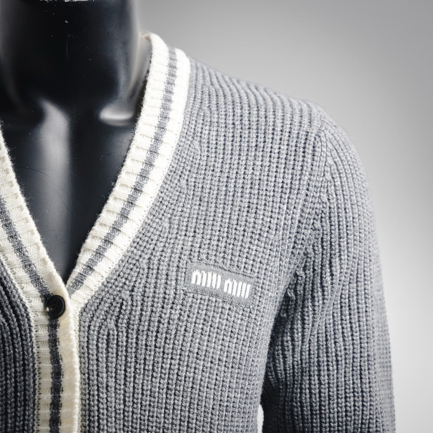 Miu 25fw leisure cardigan