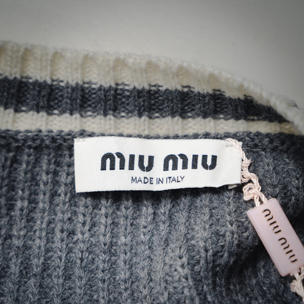 Miu 25fw all-match sweater