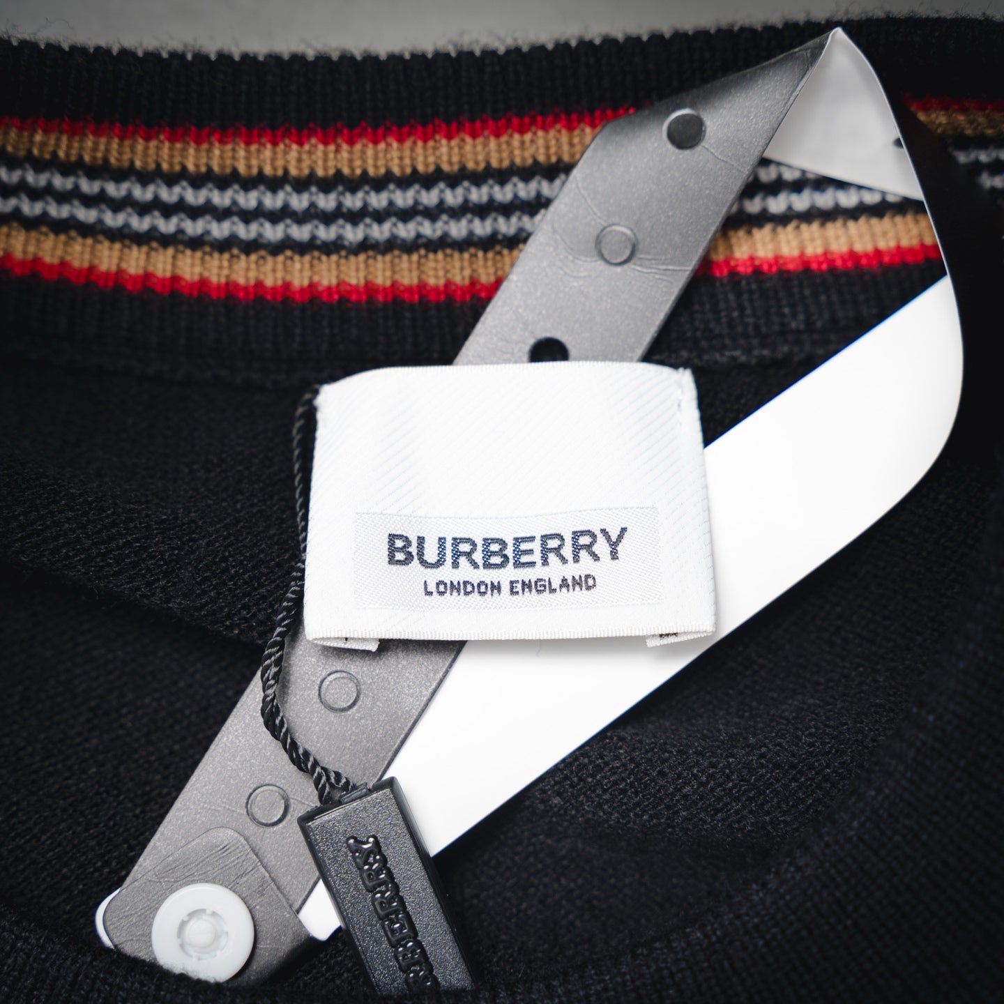 Burbery 25fw splicing sweater