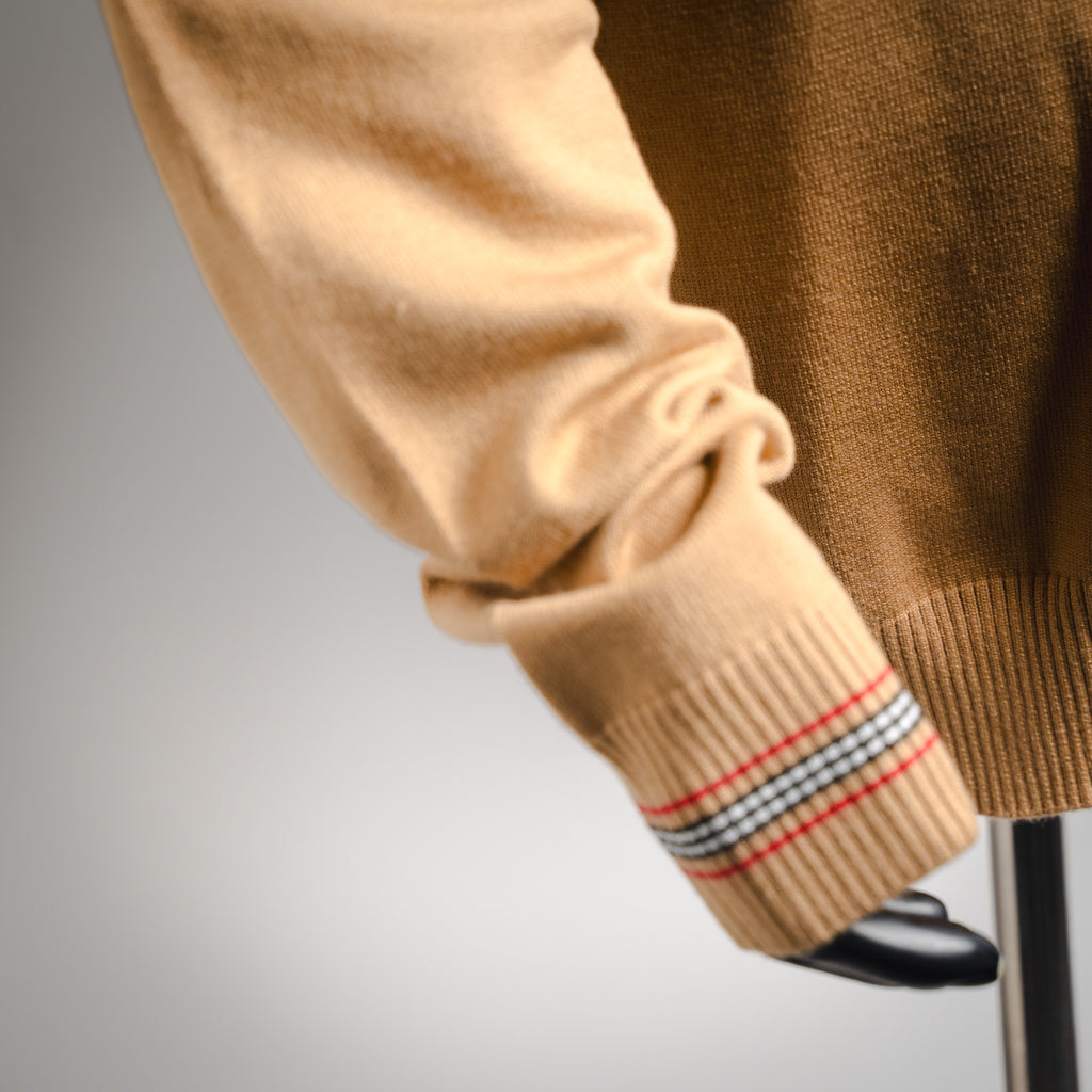 Burbery 25fw splicing sweater