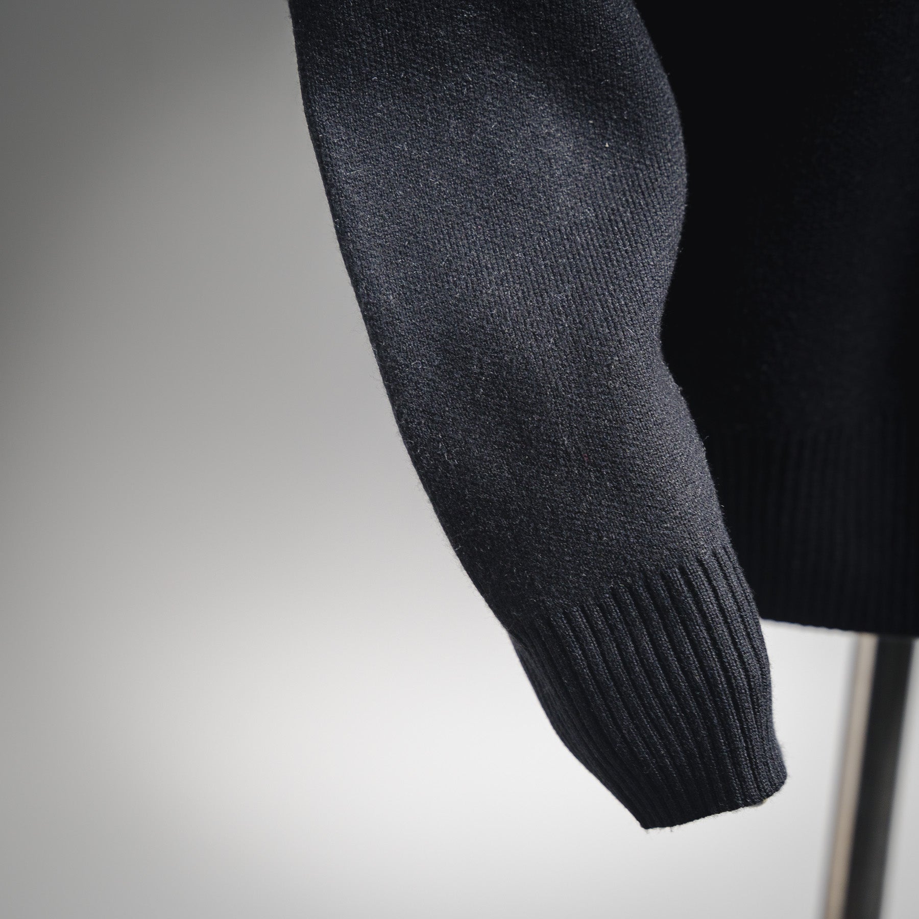 Pra 25fw knitted sweater