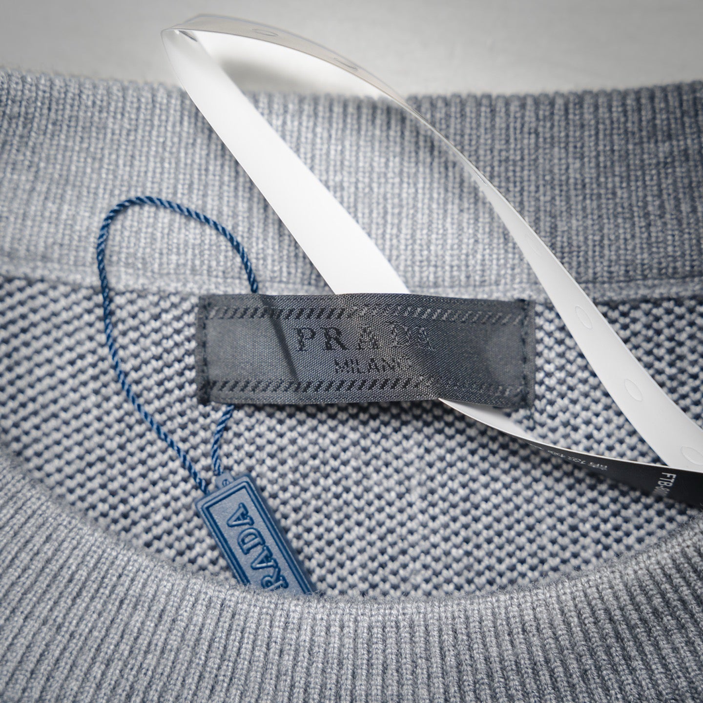 Pra 25fw knitted sweater