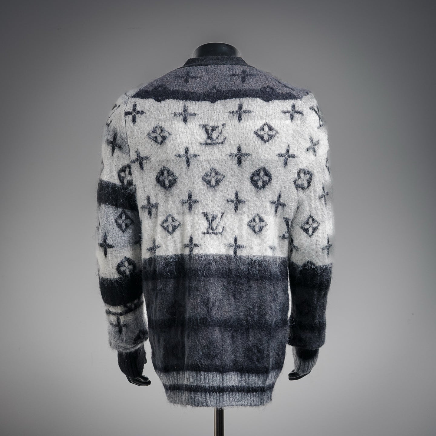 Louis 25fw jacquard sweater