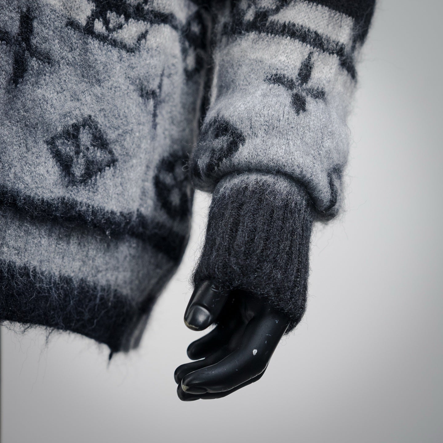 Louis 25fw jacquard sweater