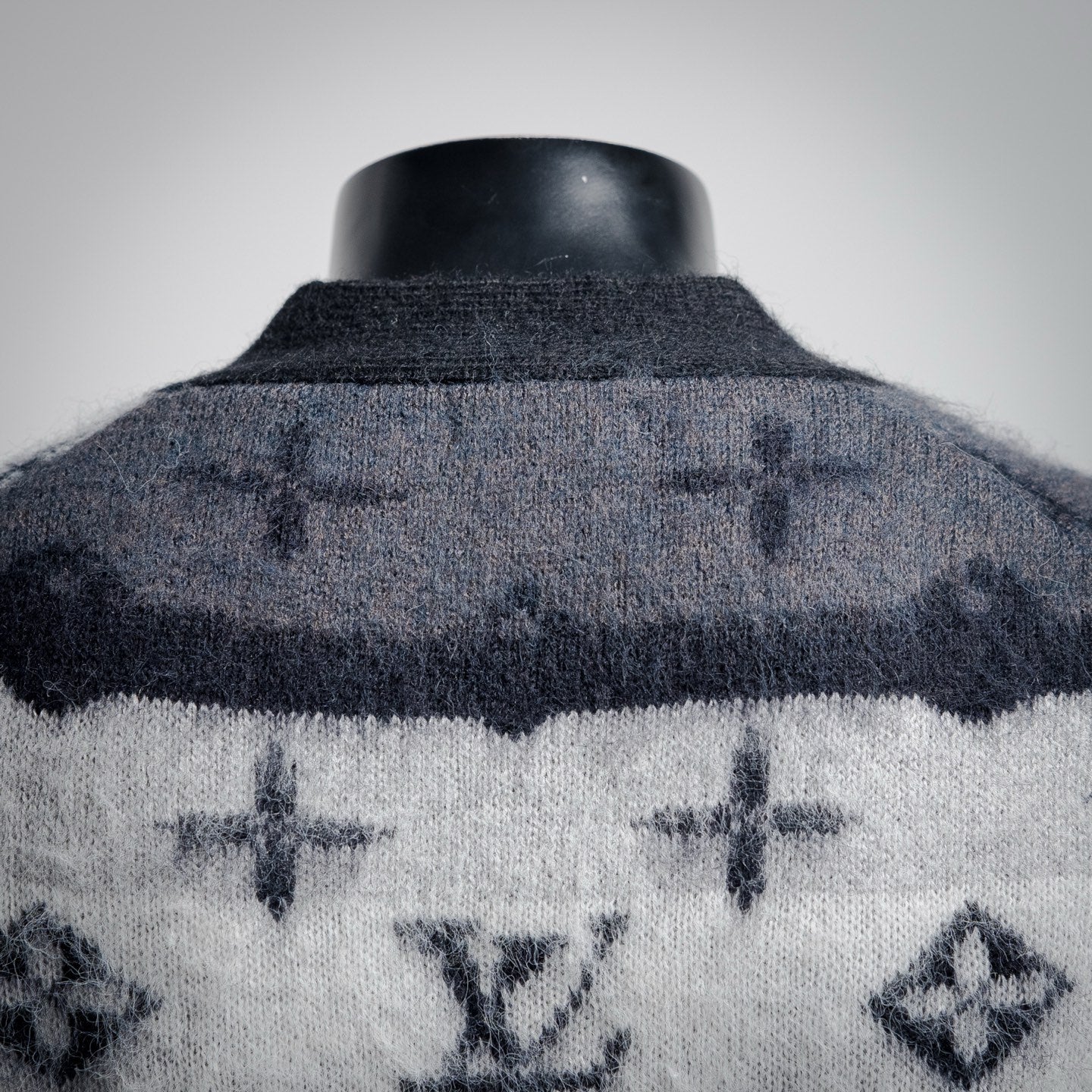 Louis 25fw jacquard sweater