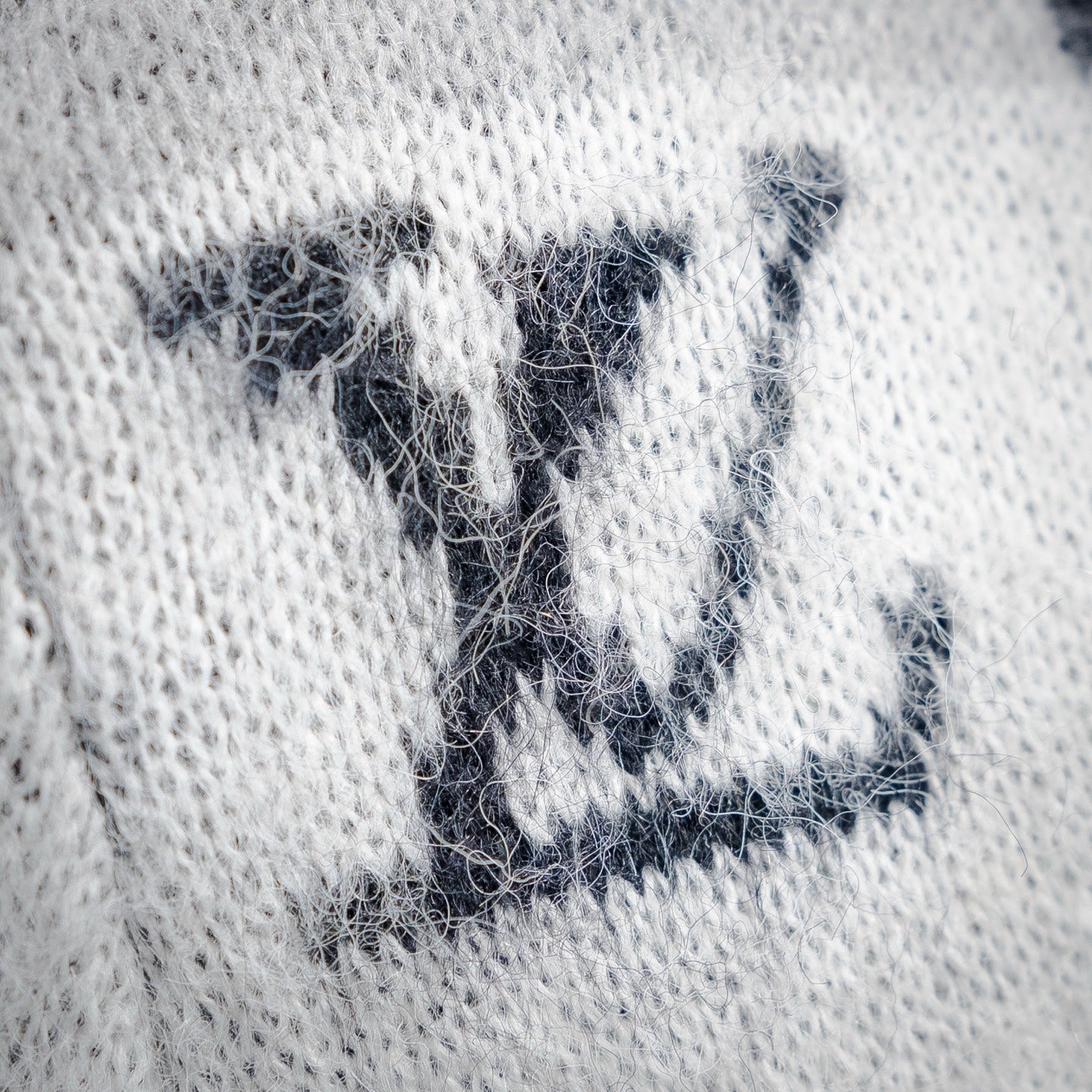 Louis 25fw jacquard sweater