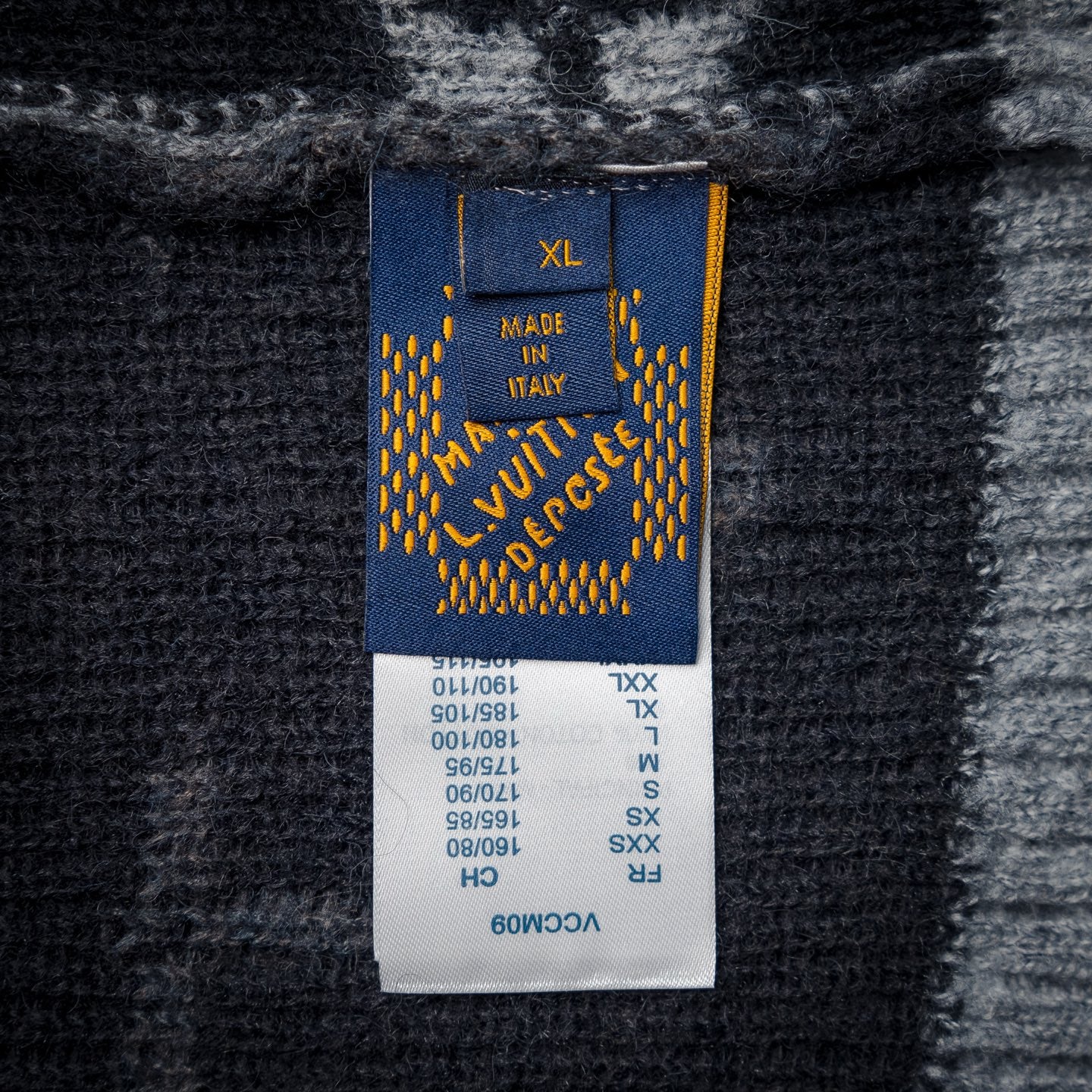 Louis 25fw jacquard sweater