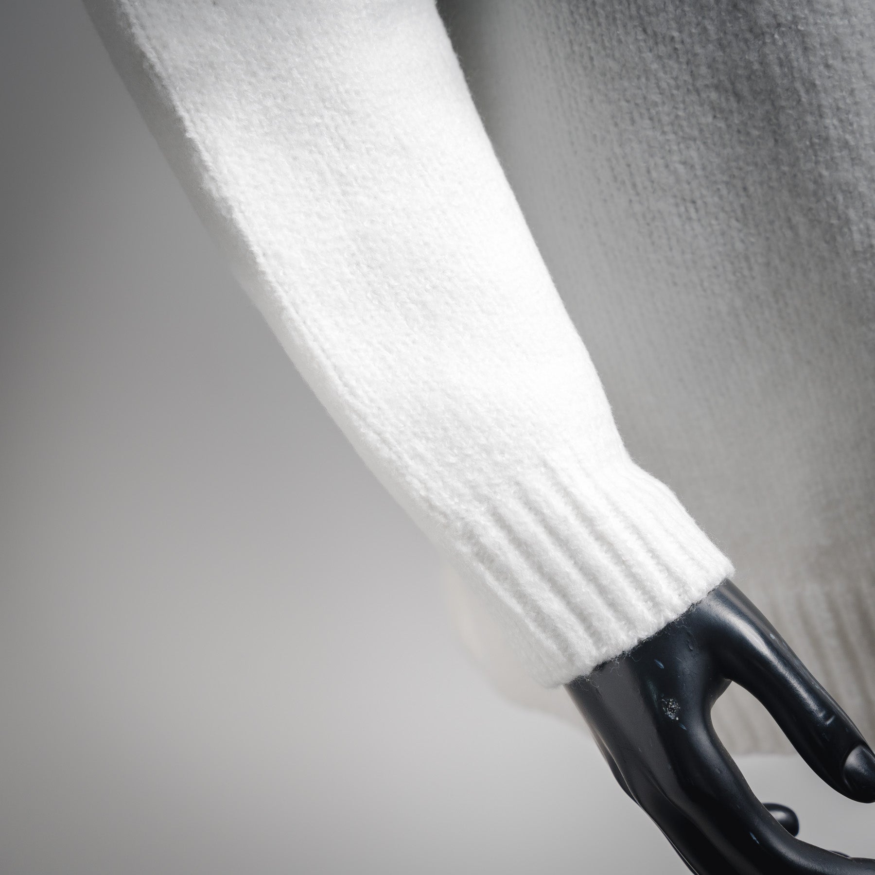 Louis 25fw embroidered sweater