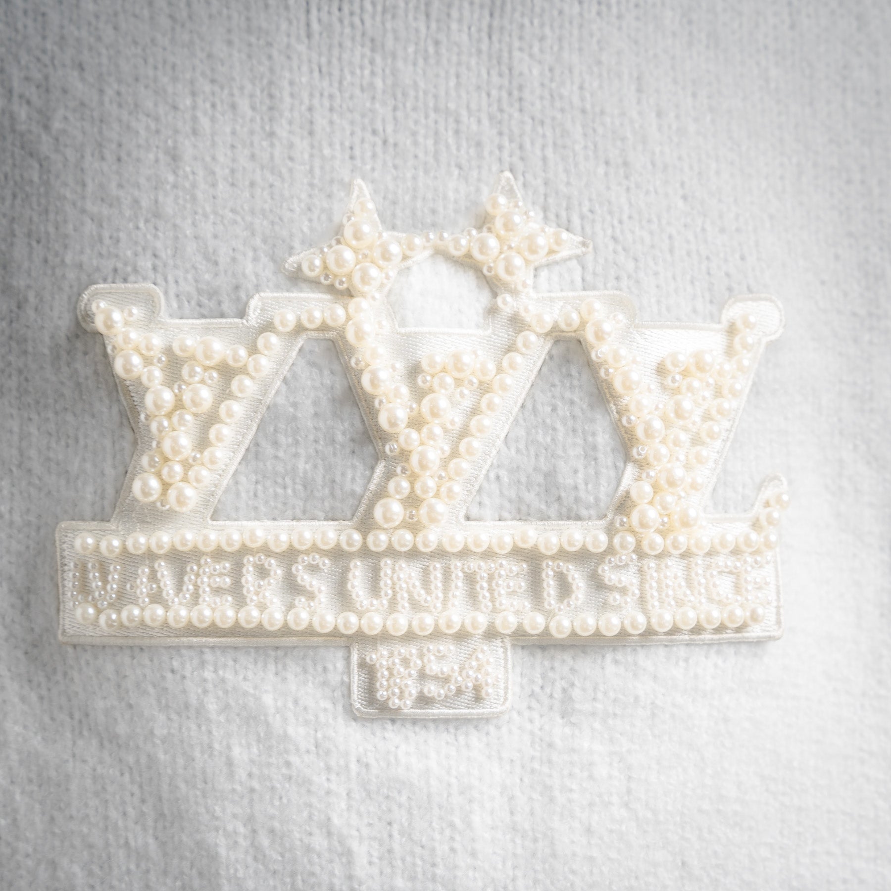 Louis 25fw embroidered sweater