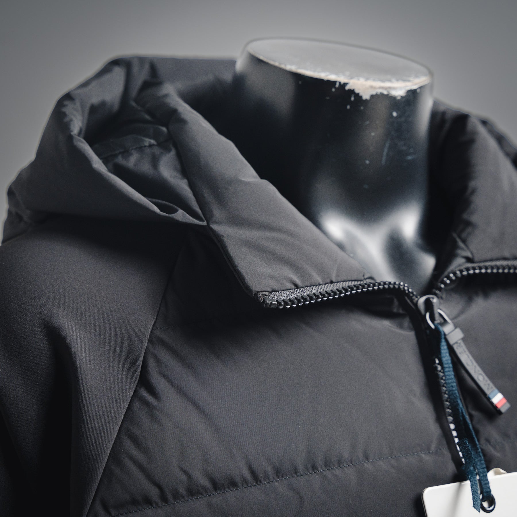 Mon 25fw down jacket