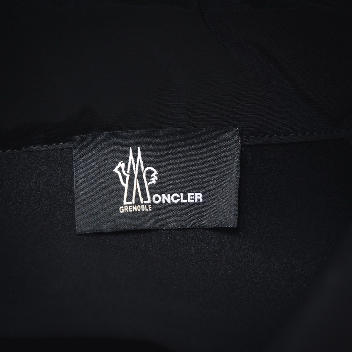 Mon 25fw down jacket