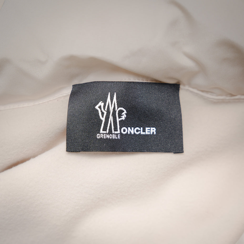 Mon 25fw down jacket