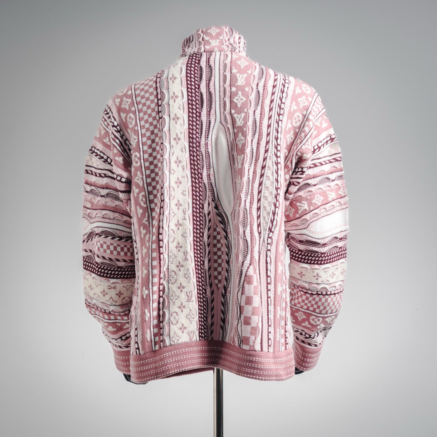 Louis 25fw jacquard sweater