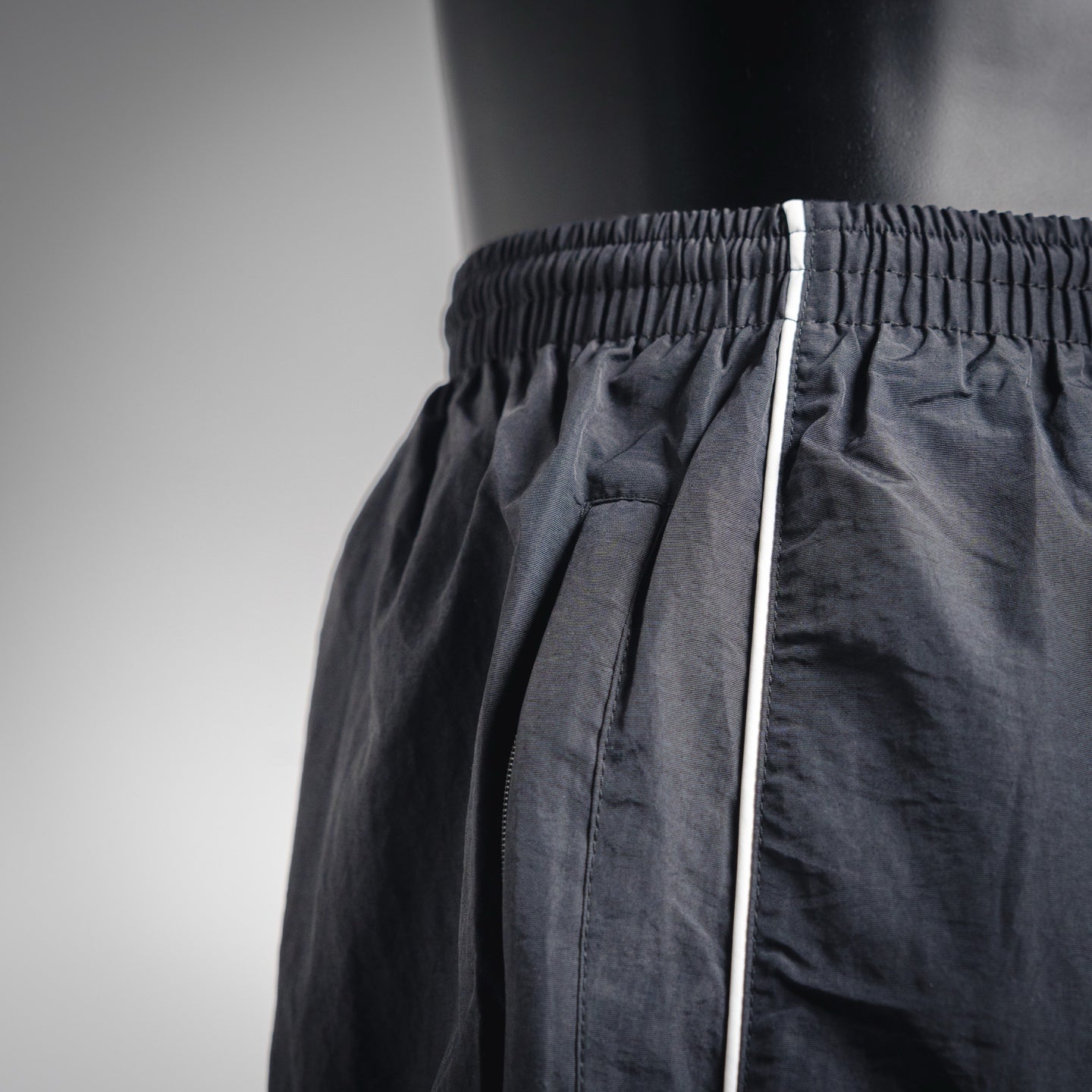 Balen 25fw leisure pants