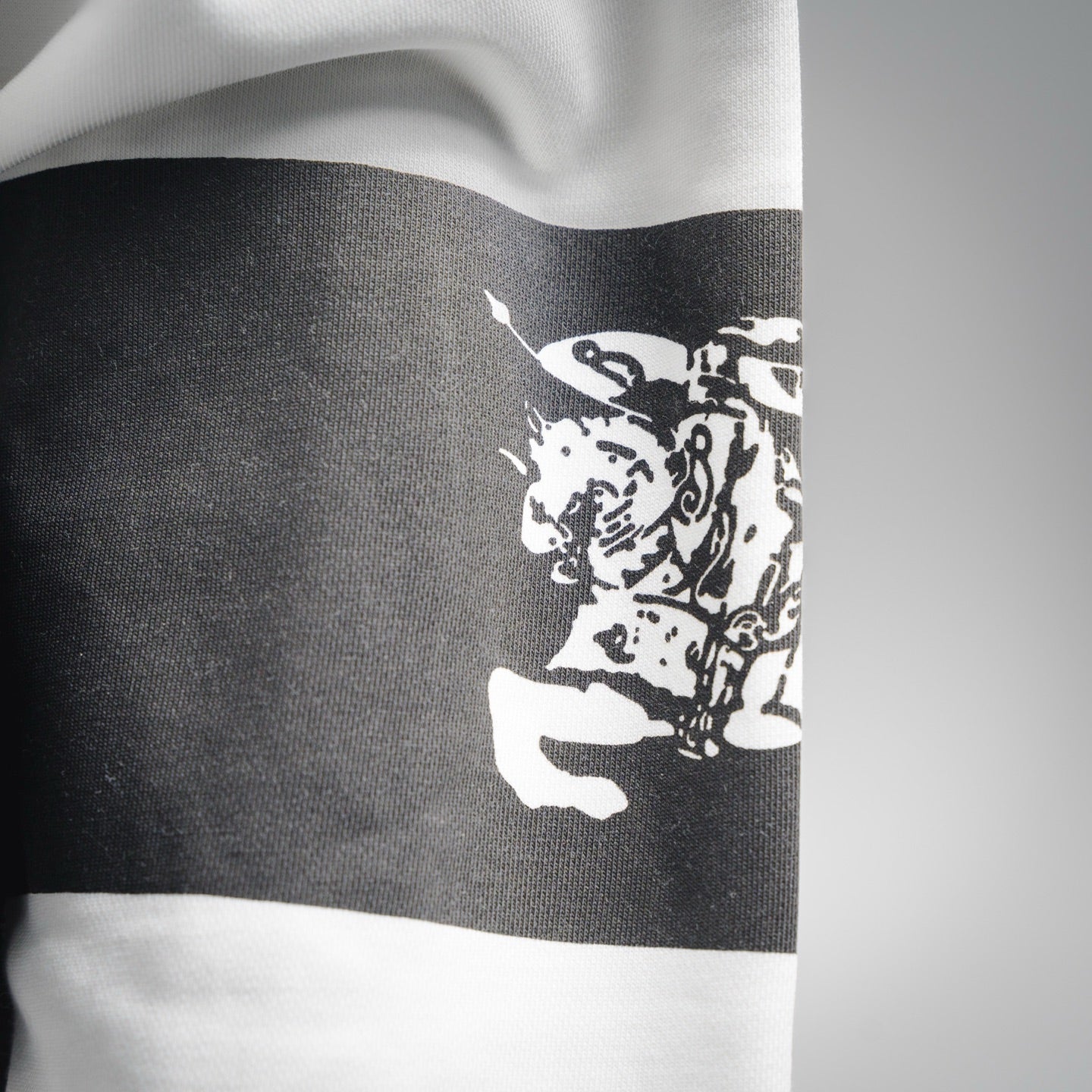 Burbery 25fw printed shirt