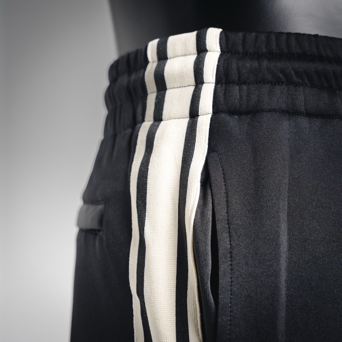 Cel 25fw leisure pants