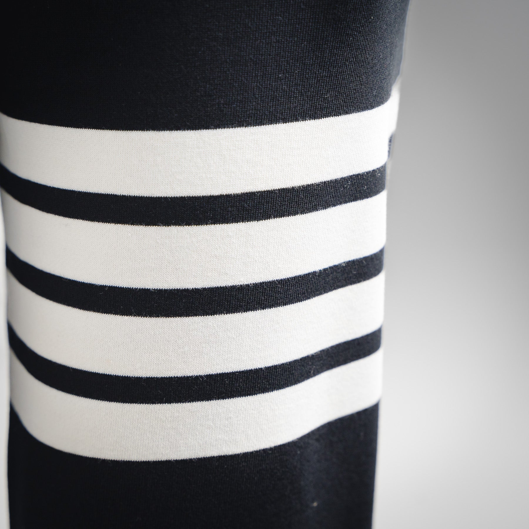 Thom 25fw leisure pants