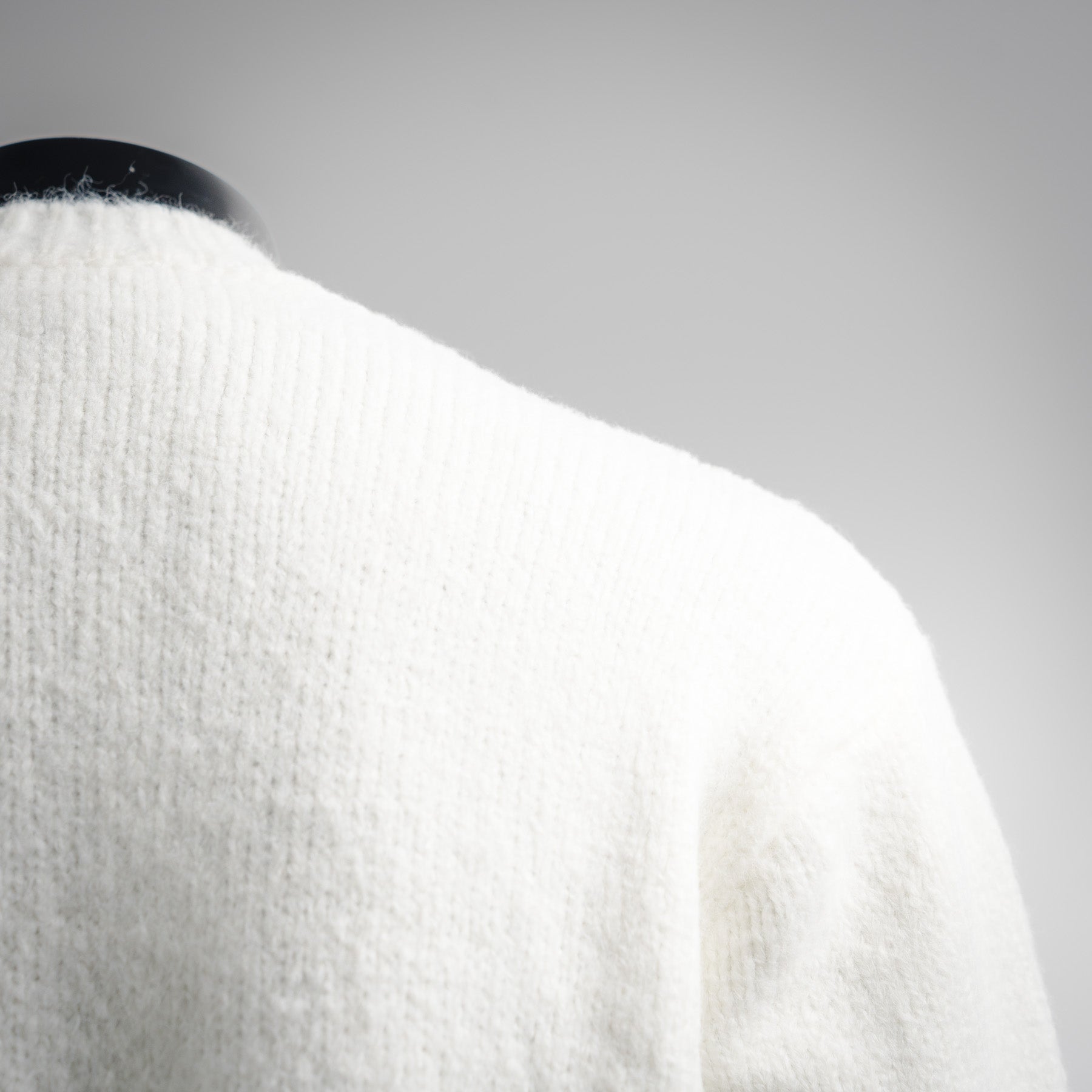 Louis 25fw embroidered sweated