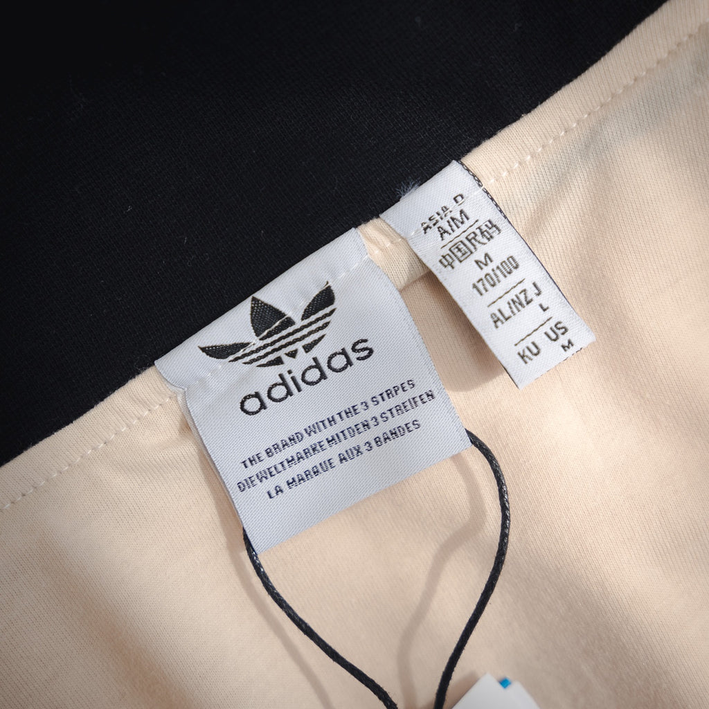 Adi 25fw leisure jacket