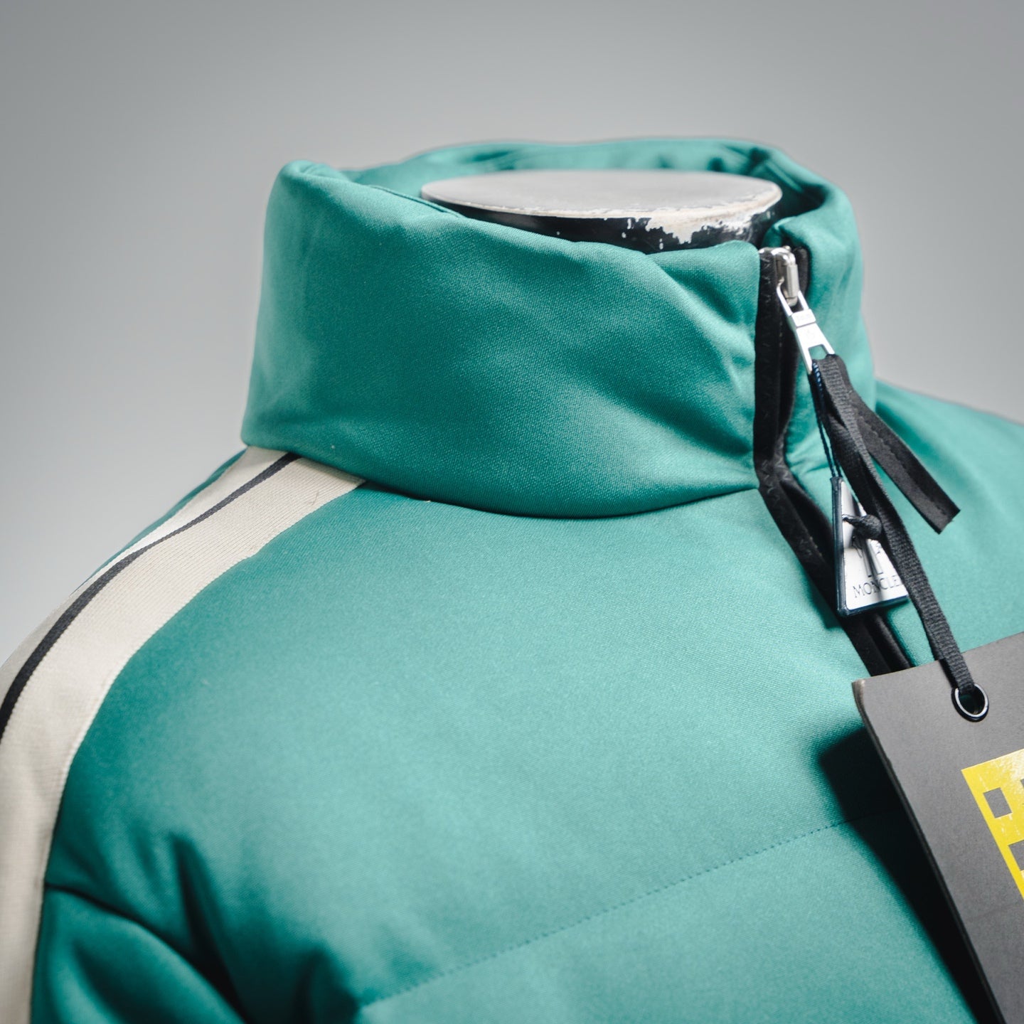 Mon 25fw embroidered jacket