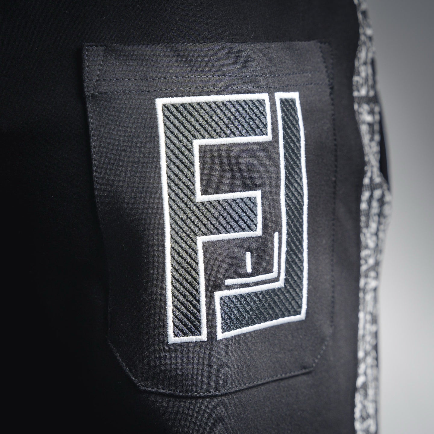 Fend 25fw splicing pants