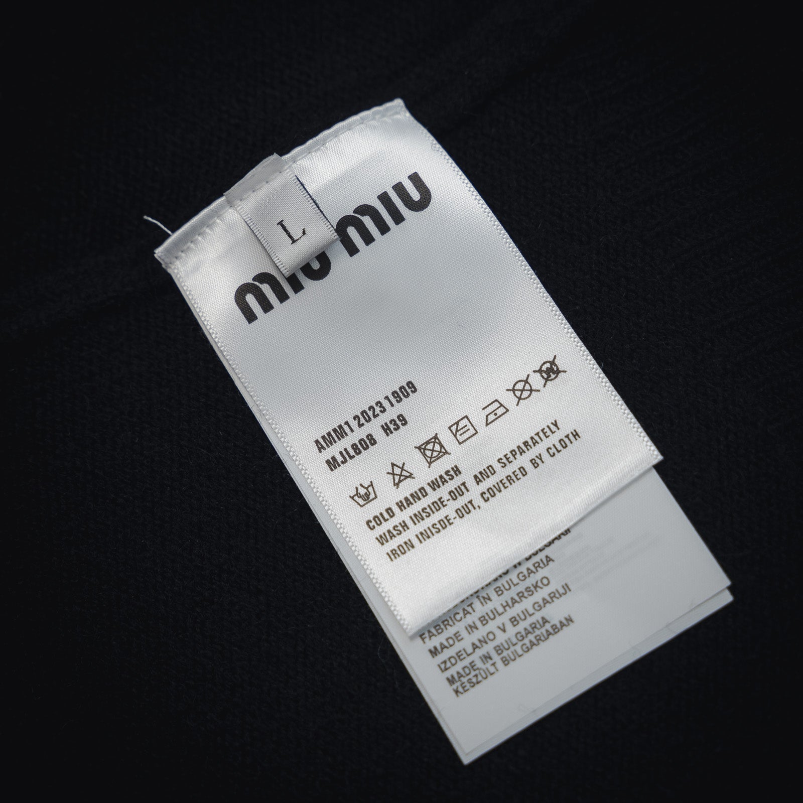 Miu 25fw jacquard sweater