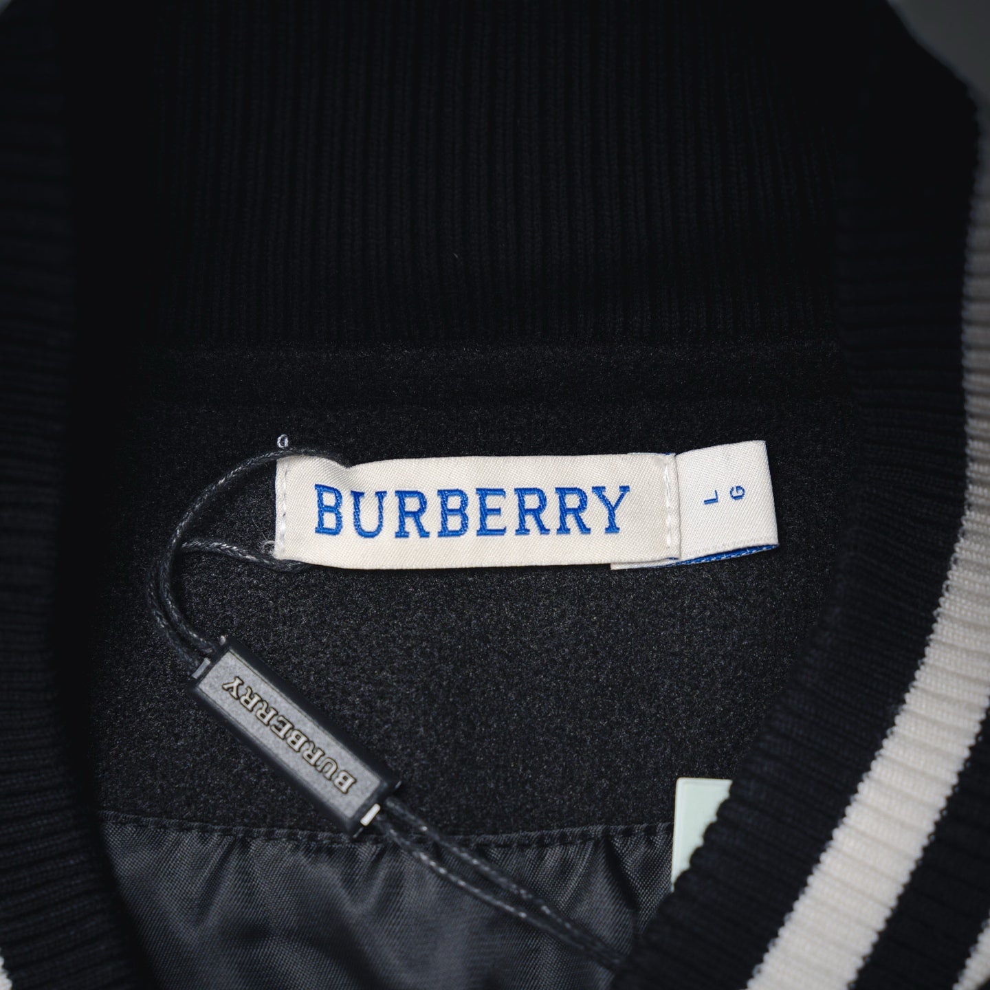 Burbery 25fw embroidered jacket
