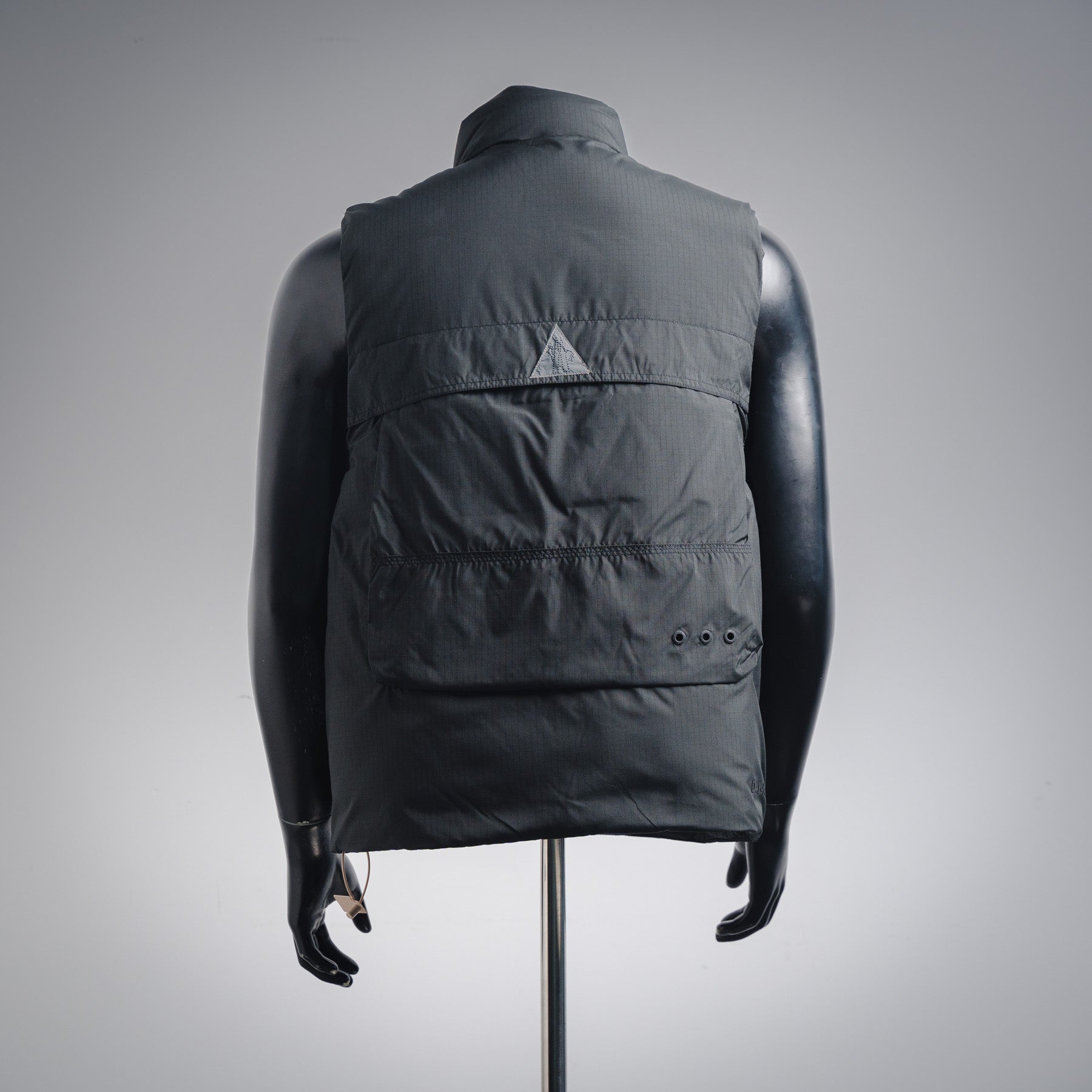 Mon 25fw all-match vest