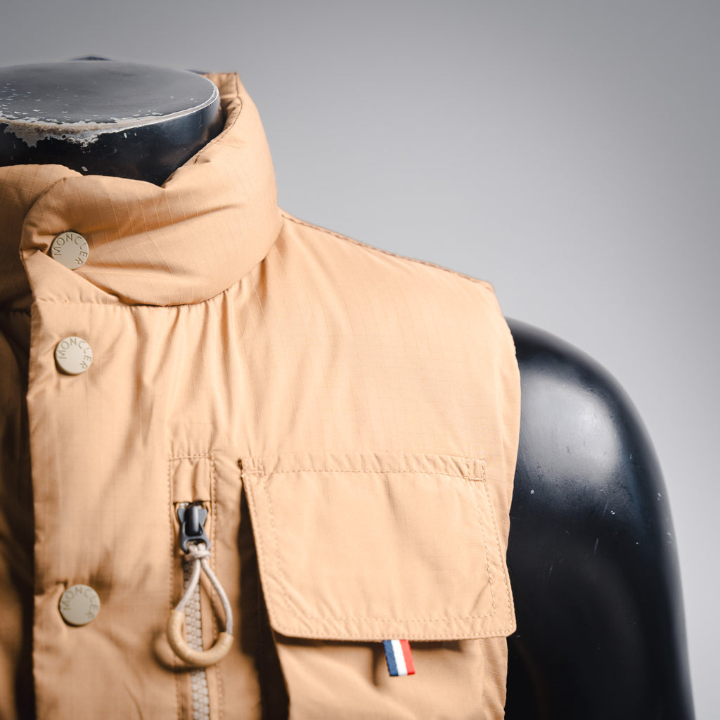 Mon 25fw all-match vest