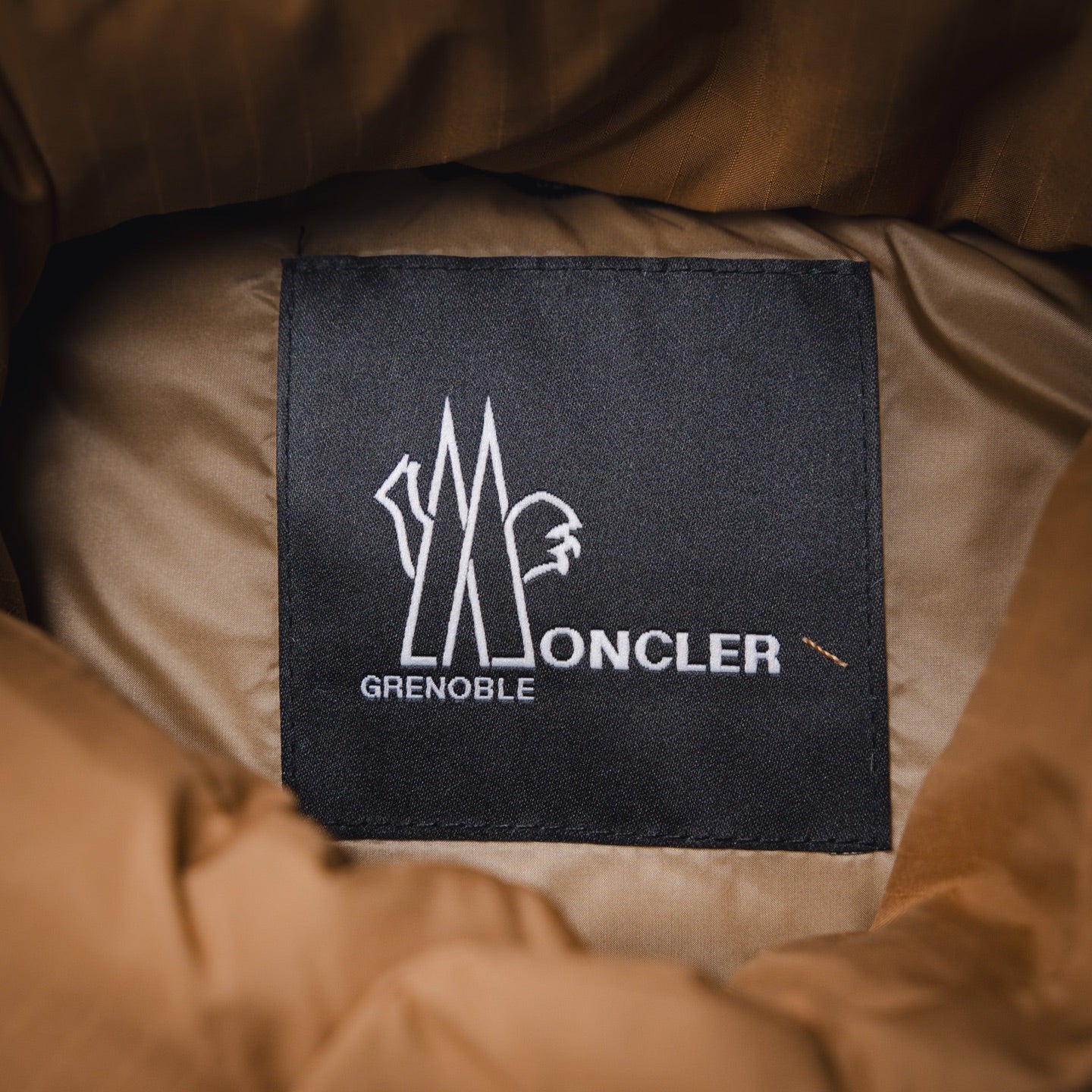 Mon 25fw all-match vest