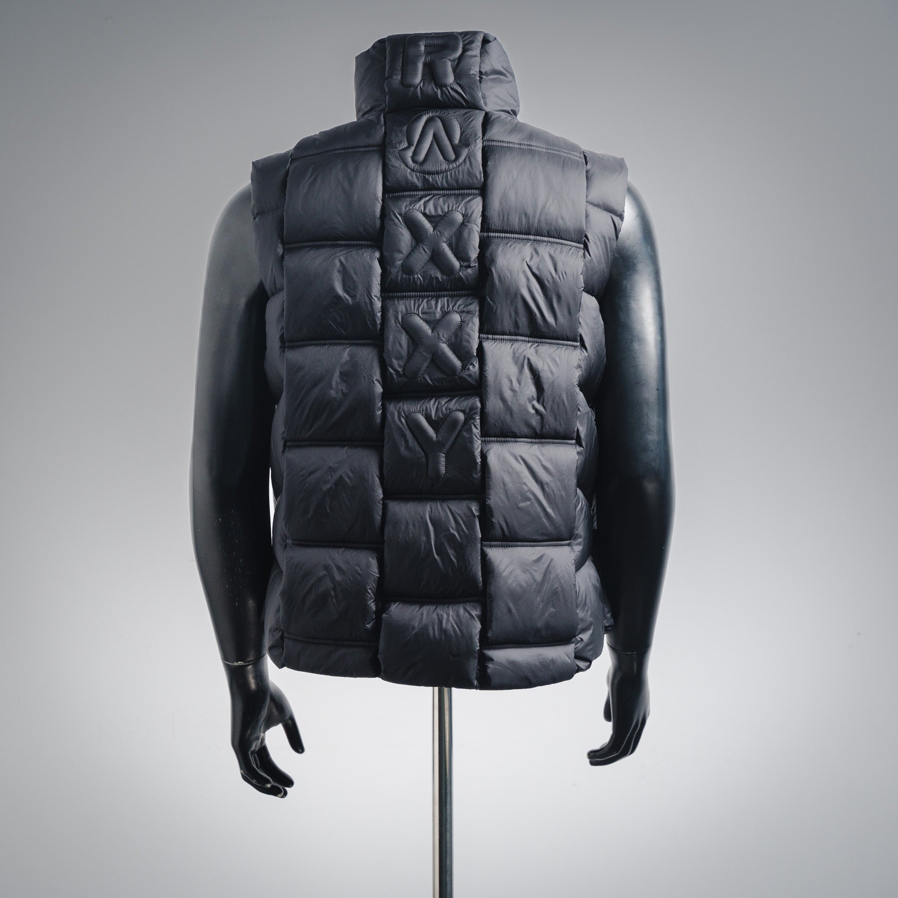 Mon 25fw down vest