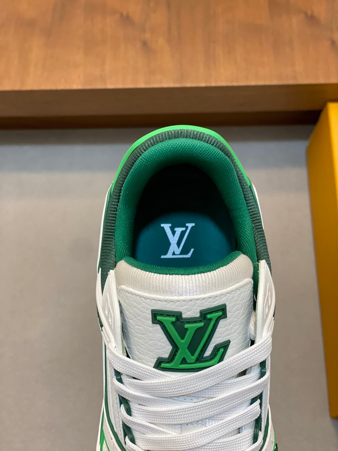 Louis 25fw sneaker shoe