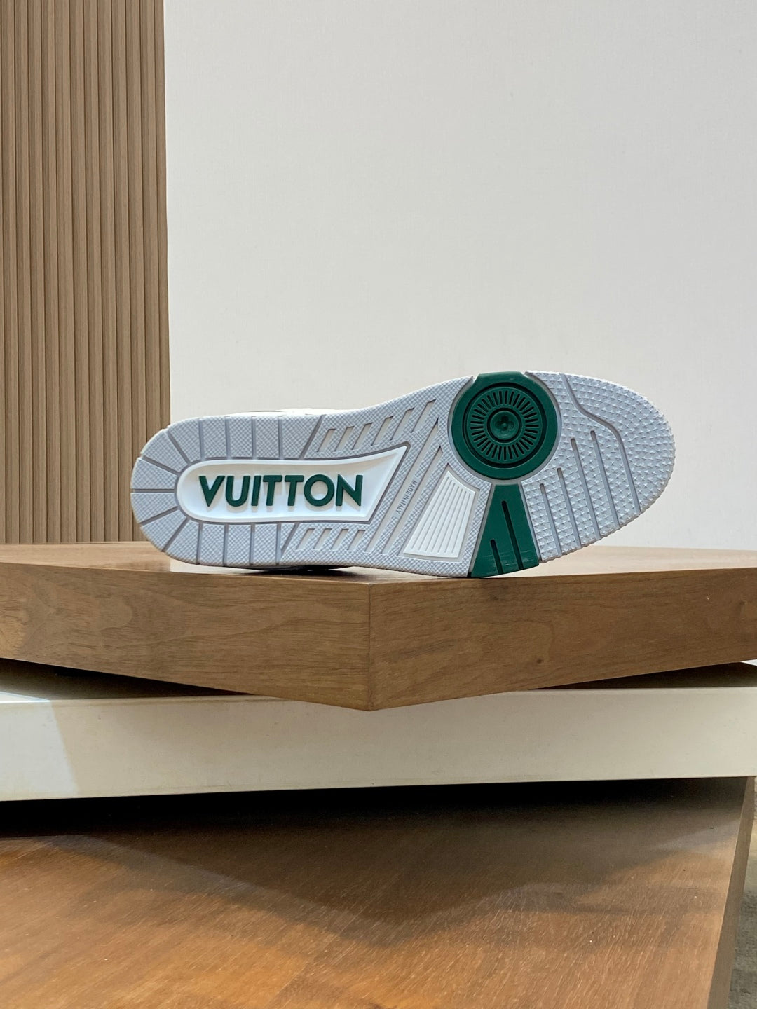 Louis 25fw sneaker shoe