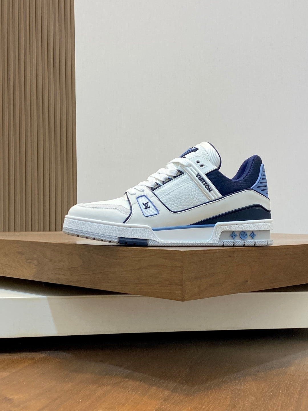 Louis 25fw sneaker shoe