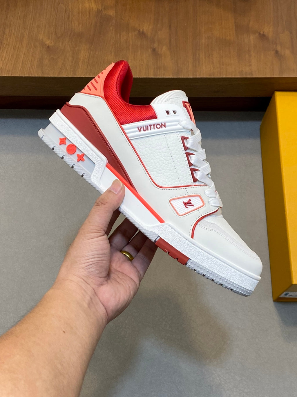 Louis 25fw sneaker shoe