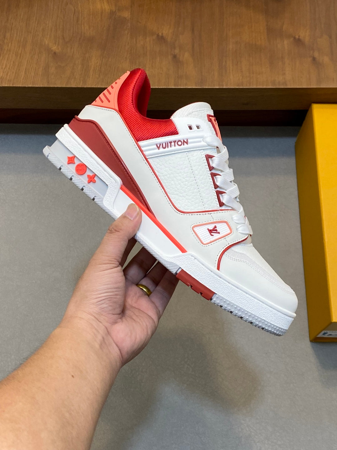 Louis 25fw sneaker shoe