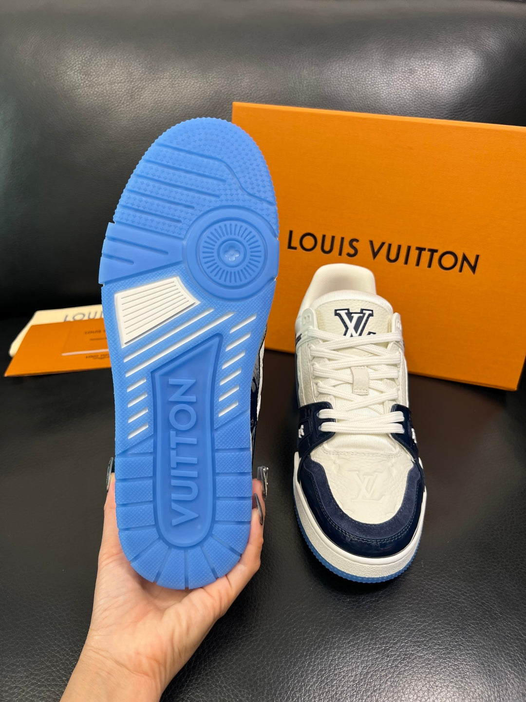 Louis 25fw all-match sneakers