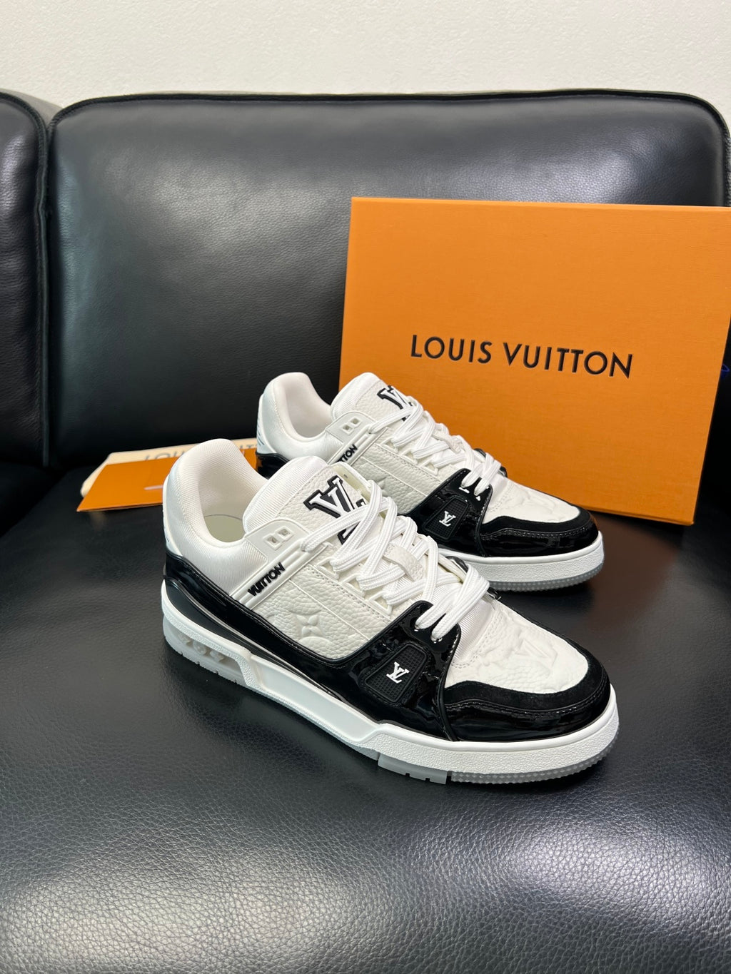 Louis 25fw all-match sneakers
